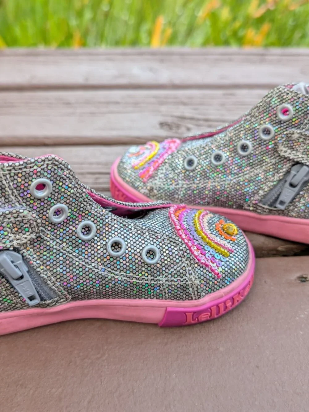 Kids Lelli Kelly Rainbow Sequin High-Top Sneakers Rainbows and Hearts Sz. 24/7.5